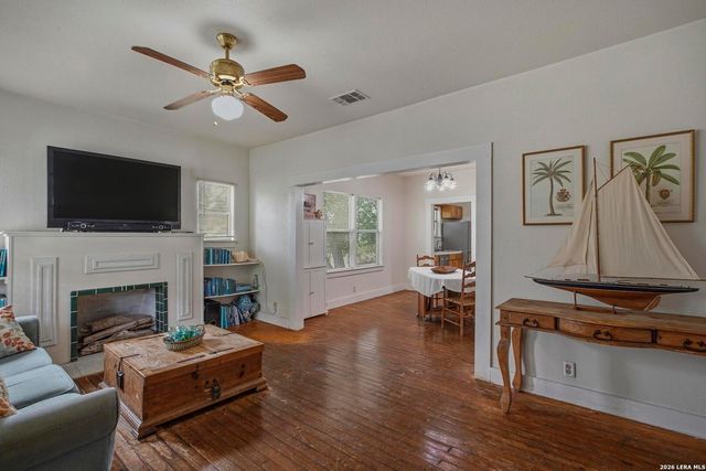511 W Hollywood Ave, San Antonio, TX 78212