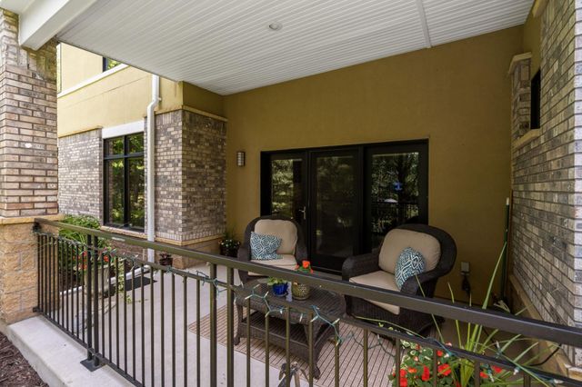 715 Linden Street 108, Mendota Heights, MN 55118