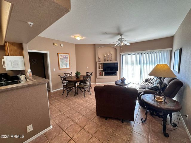 10401 N SAGUARO Boulevard 316, Fountain Hills, AZ 85268