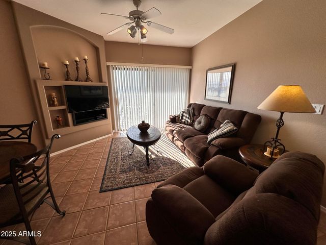 10401 N SAGUARO Boulevard 316, Fountain Hills, AZ 85268