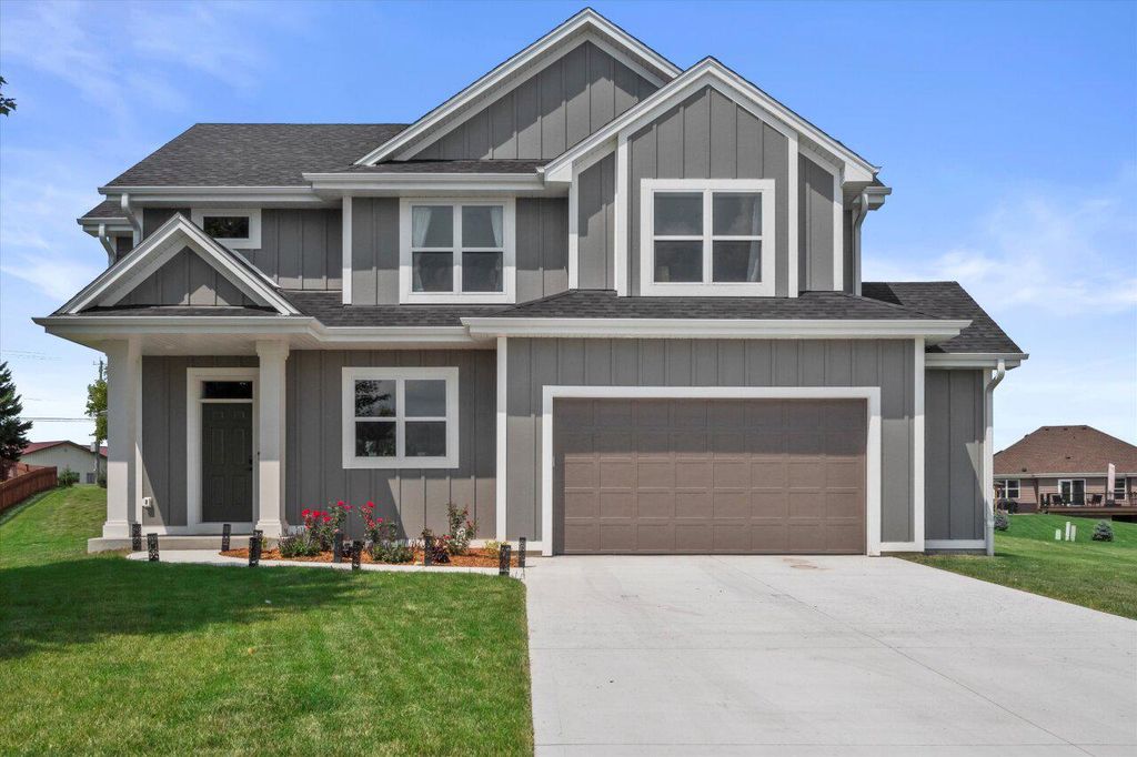 W1176 Fieldcress COURT, Ixonia, WI 53036