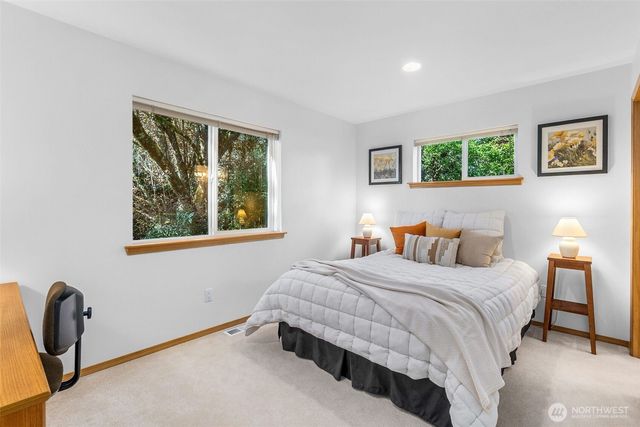2607 Perth Court SE, Olympia, WA 98501