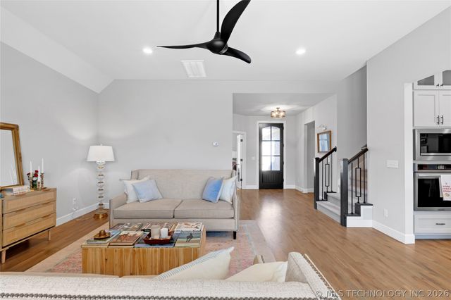 442 E 127th Place, Jenks, OK 74037