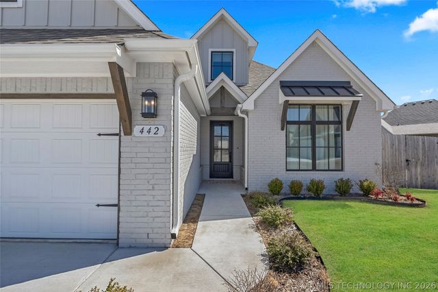 442 E 127th Place, Jenks, OK 74037