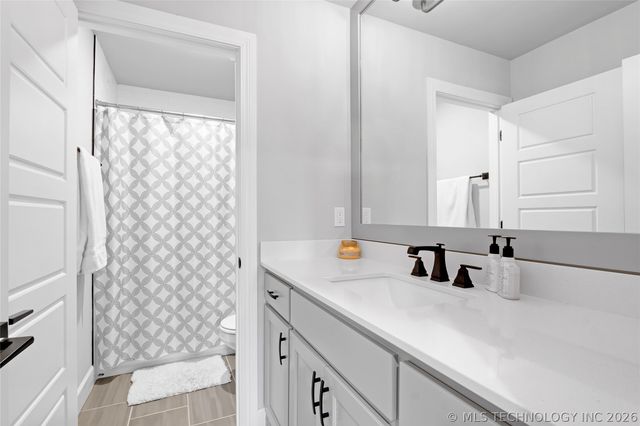 442 E 127th Place, Jenks, OK 74037