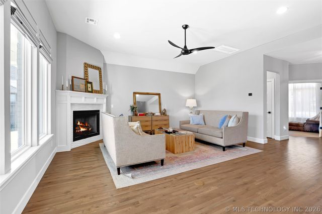 442 E 127th Place, Jenks, OK 74037