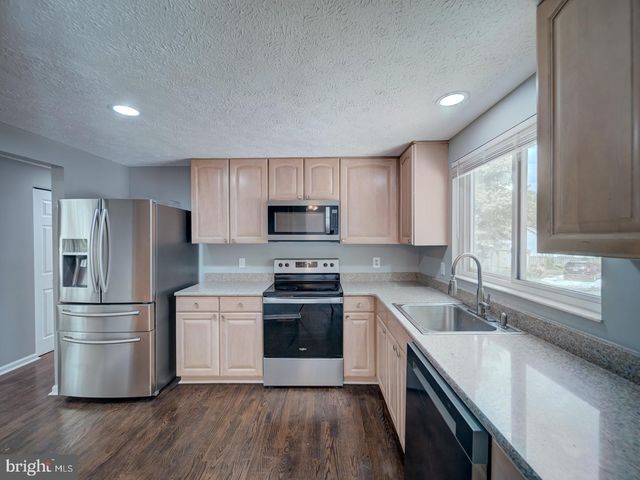 1434 FAIRBANKS DR, Hanover, MD 21076