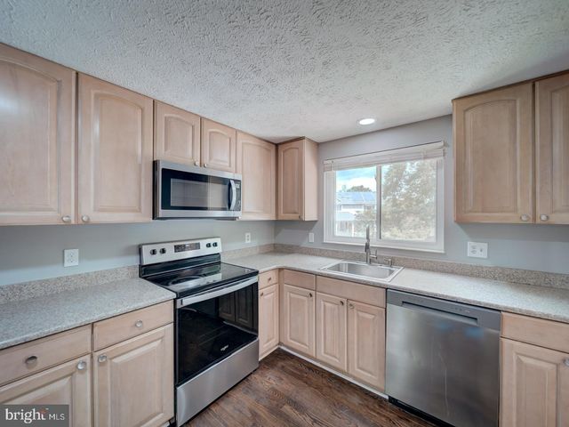 1434 FAIRBANKS DR, Hanover, MD 21076