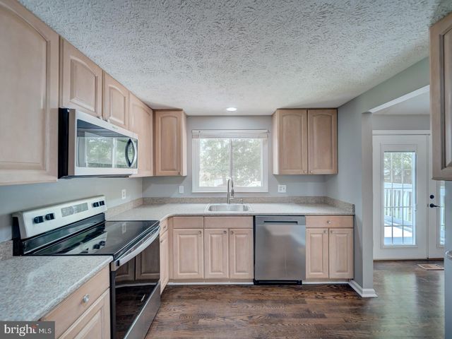 1434 FAIRBANKS DR, Hanover, MD 21076