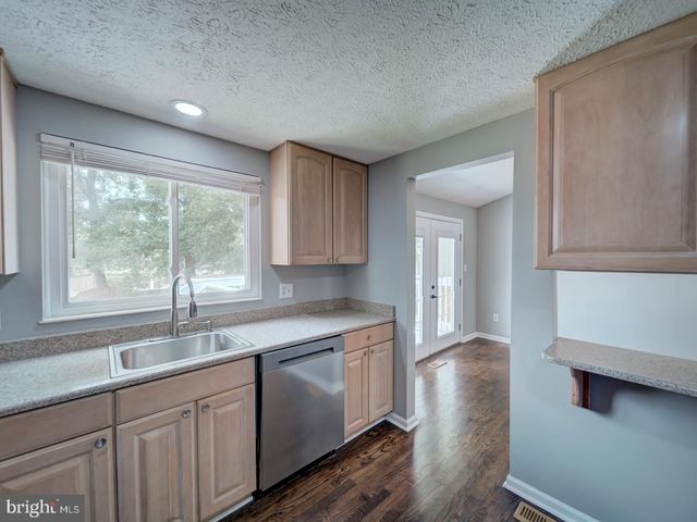 1434 FAIRBANKS DR, Hanover, MD 21076