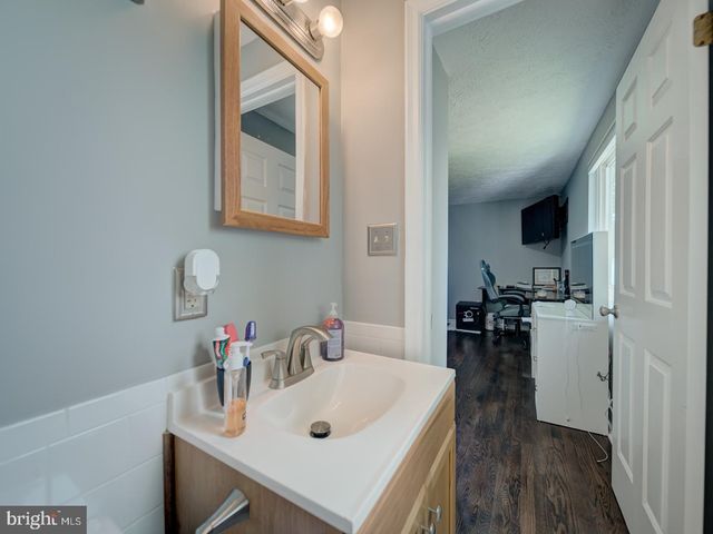 1434 FAIRBANKS DR, Hanover, MD 21076