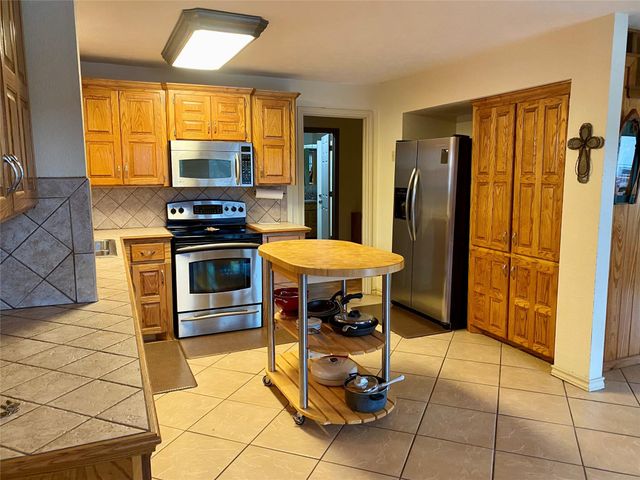 173 Ridgecrest Drive, Burkeville, TX 75932