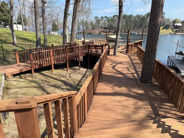 173 Ridgecrest Drive, Burkeville, TX 75932