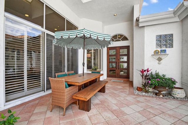 10646 Greenbriar Villa Drive, Lake Worth, FL 33449