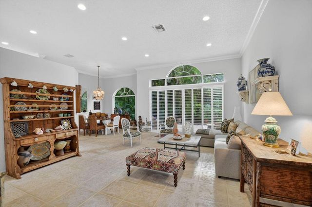 10646 Greenbriar Villa Drive, Lake Worth, FL 33449