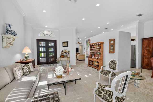 10646 Greenbriar Villa Drive, Lake Worth, FL 33449