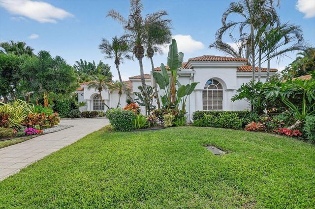 10646 Greenbriar Villa Drive, Lake Worth, FL 33449