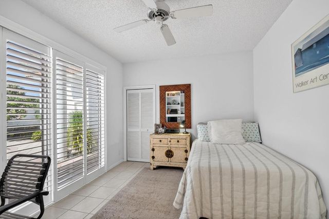 10646 Greenbriar Villa Drive, Lake Worth, FL 33449