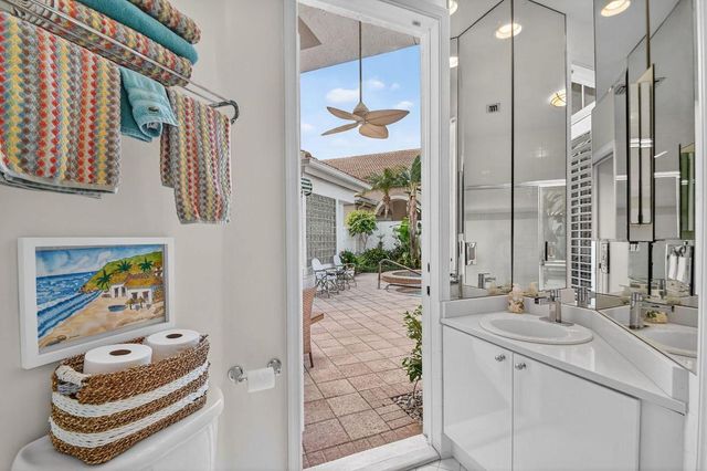 10646 Greenbriar Villa Drive, Lake Worth, FL 33449