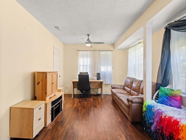 6130 60th Court, Vero Beach, FL 32967