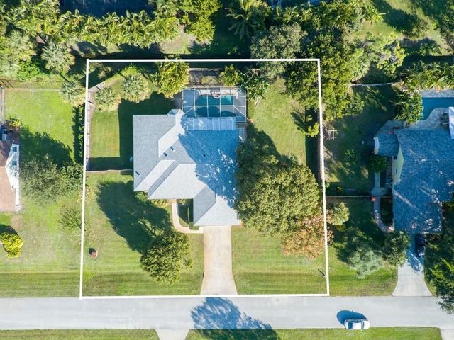 6130 60th Court, Vero Beach, FL 32967