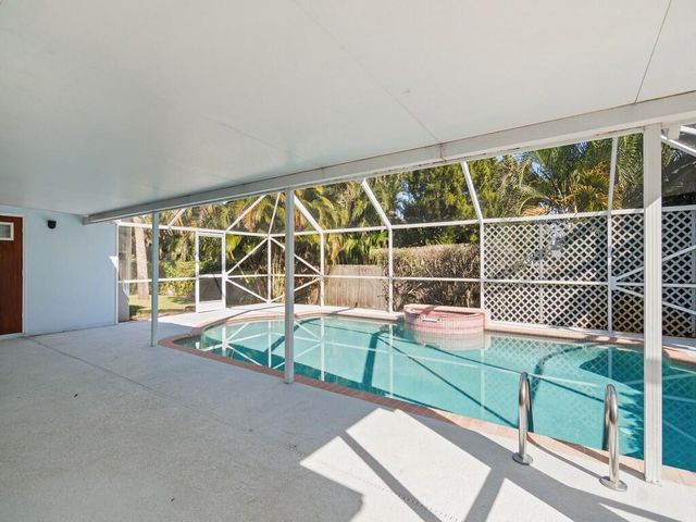 6130 60th Court, Vero Beach, FL 32967