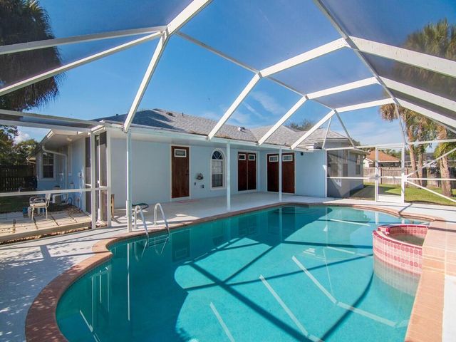 6130 60th Court, Vero Beach, FL 32967