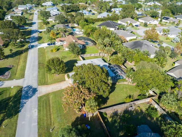 6130 60th Court, Vero Beach, FL 32967