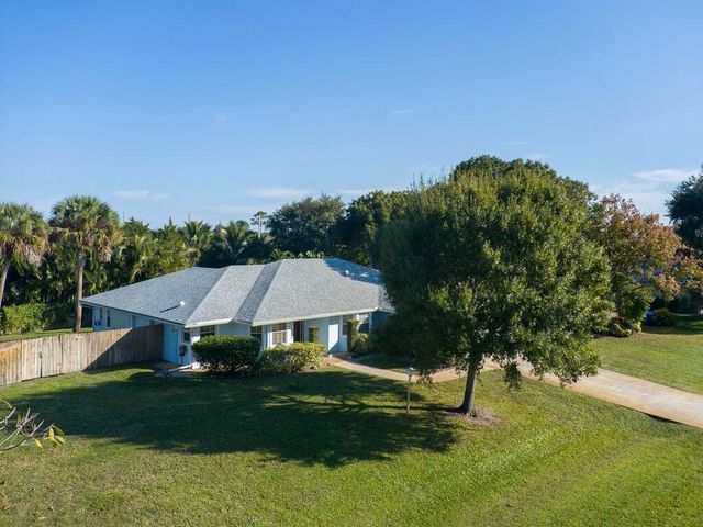 6130 60th Court, Vero Beach, FL 32967