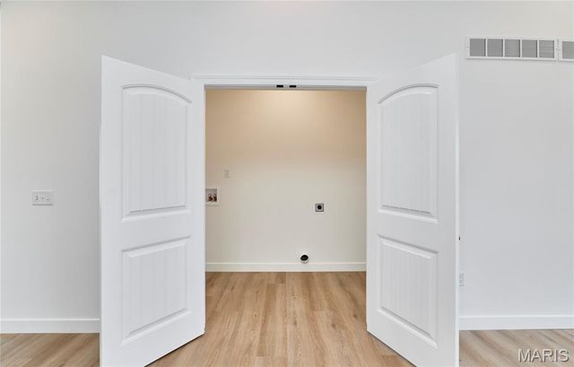 112 Canyon Creek Circle, Moscow Mills, MO 63362