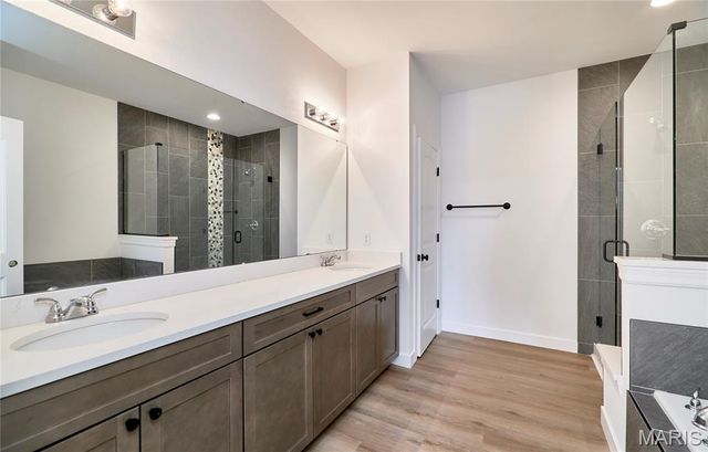 112 Canyon Creek Circle, Moscow Mills, MO 63362