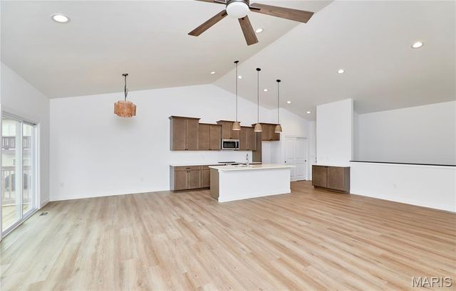 112 Canyon Creek Circle, Moscow Mills, MO 63362