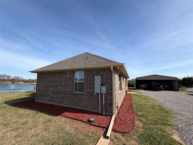 884 County Road 2900, Dodd City, TX 75438