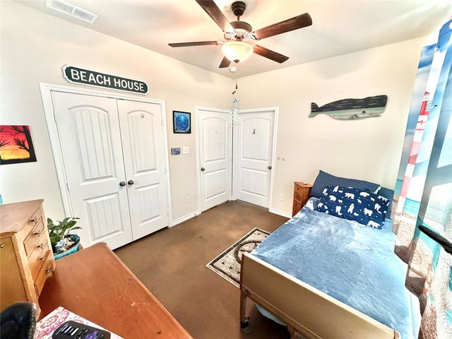 884 County Road 2900, Dodd City, TX 75438