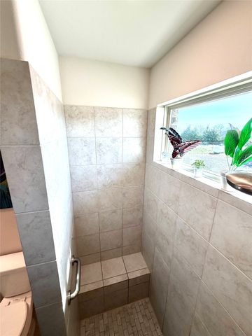 884 County Road 2900, Dodd City, TX 75438