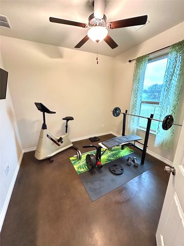 884 County Road 2900, Dodd City, TX 75438