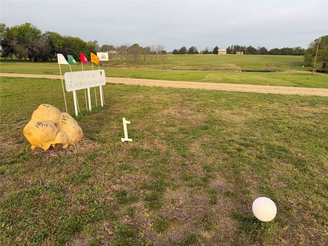 884 County Road 2900, Dodd City, TX 75438