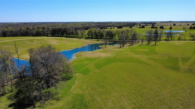 884 County Road 2900, Dodd City, TX 75438