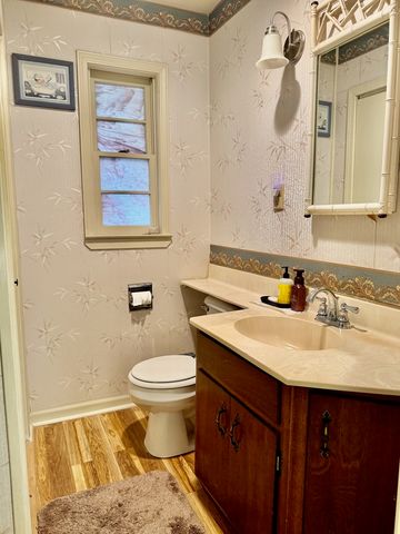 4N015 Kenwood Avenue, West Chicago, IL 60185