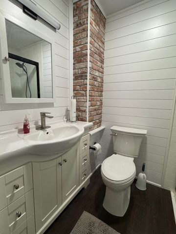 4N015 Kenwood Avenue, West Chicago, IL 60185