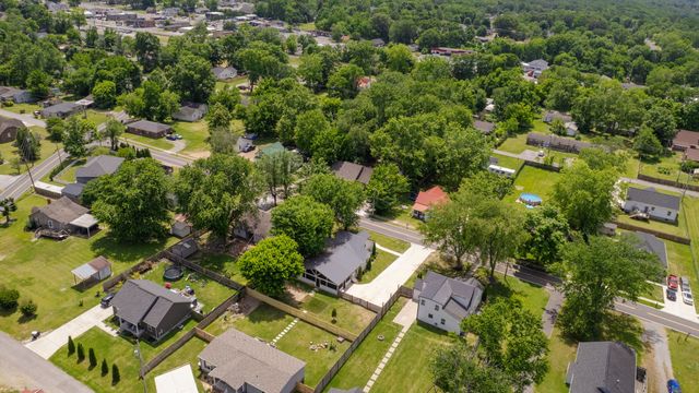 4257 Church St, Greenbrier, TN 37073
