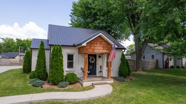 4257 Church St, Greenbrier, TN 37073