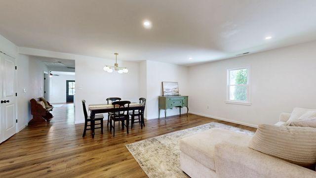 4257 Church St, Greenbrier, TN 37073