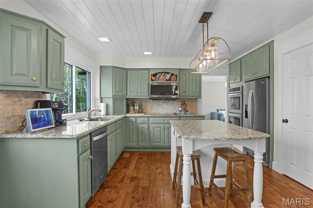 103 Meadow Lane, Labadie, MO 63055