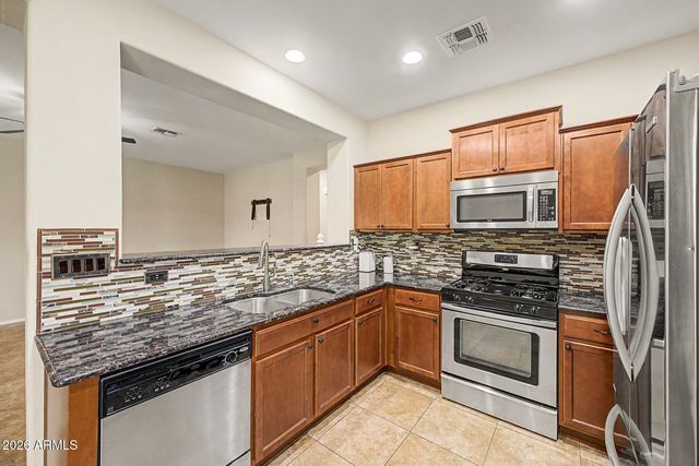 1652 W STRAIGHT ARROW Lane, Phoenix, AZ 85085