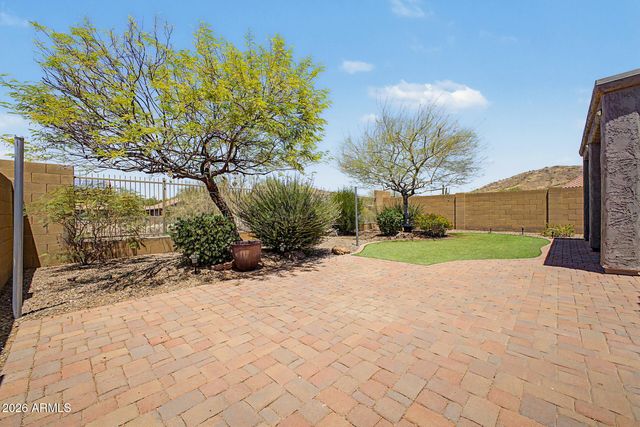 1652 W STRAIGHT ARROW Lane, Phoenix, AZ 85085