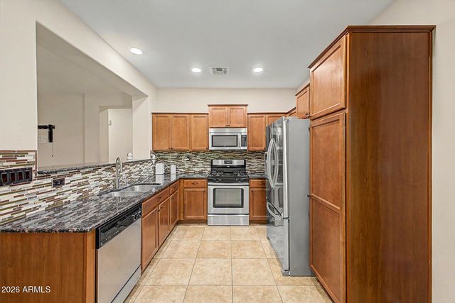 1652 W STRAIGHT ARROW Lane, Phoenix, AZ 85085