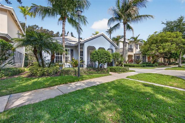 184 W Bay Cedar Cir, Jupiter, FL 33458