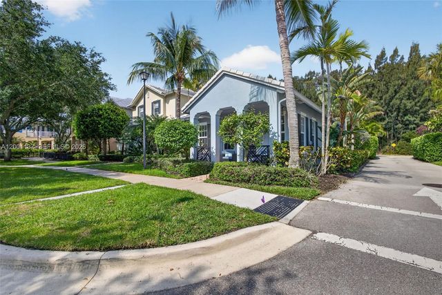 184 W Bay Cedar Cir, Jupiter, FL 33458