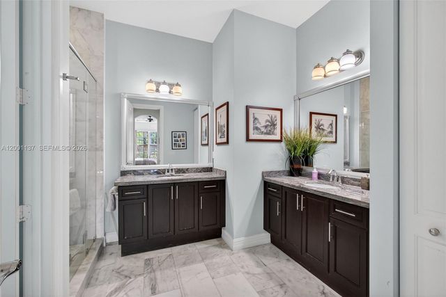 184 W Bay Cedar Cir, Jupiter, FL 33458